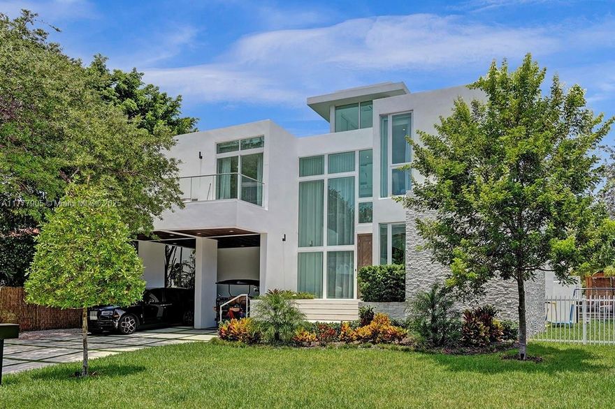 Luxurious coastal living in the exclusive island community of Key Biscayne, Miami. Designed by renowned architect José Sanchez, this 2020 home boasts a sleek architectural design, double height ceilings, floor-to-ceiling windows and abundance of natural light. High-end finishes and materials: marble floors, Italian cabinetry, and a gourmet kitchen with top-of-the-line Sub-Zero/Wolf appliances. Exterior features perfect for entertaining: spacious outdoor terrace, mosaic tiled infinity pool, outdoor kitchen and ipe cabana. A rooftop terrace to enjoy tropical breezes and stunning sunset views. Five oversized bedrooms, en suite baths, walk-in closets and balconies. Close to the yacht club, pristine beaches, marinas, world-class golf course, shops and dining. Living area 4100 sf per architect.