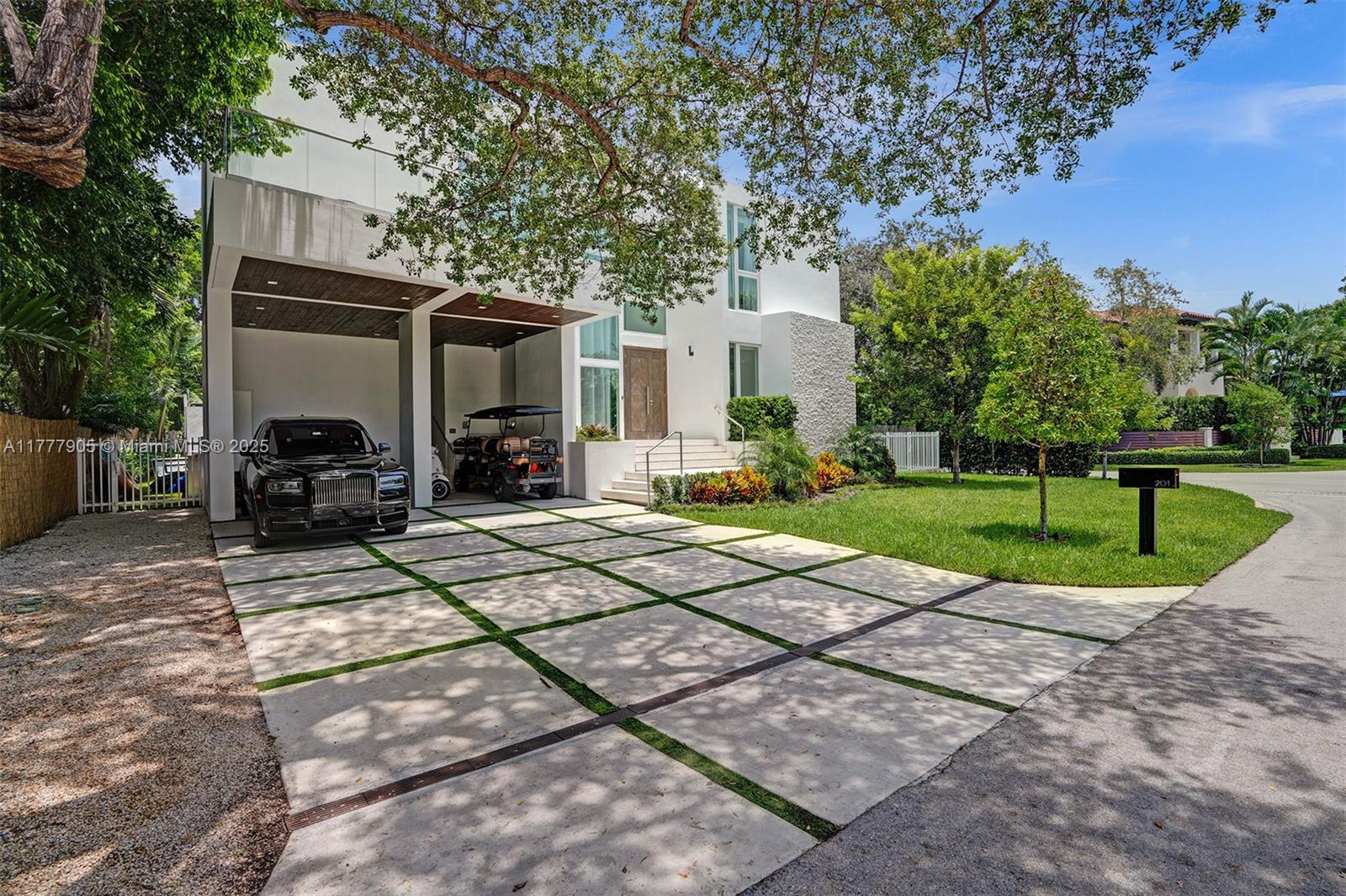 TROPICAL ISLE HOMES SUB 4 - Residential