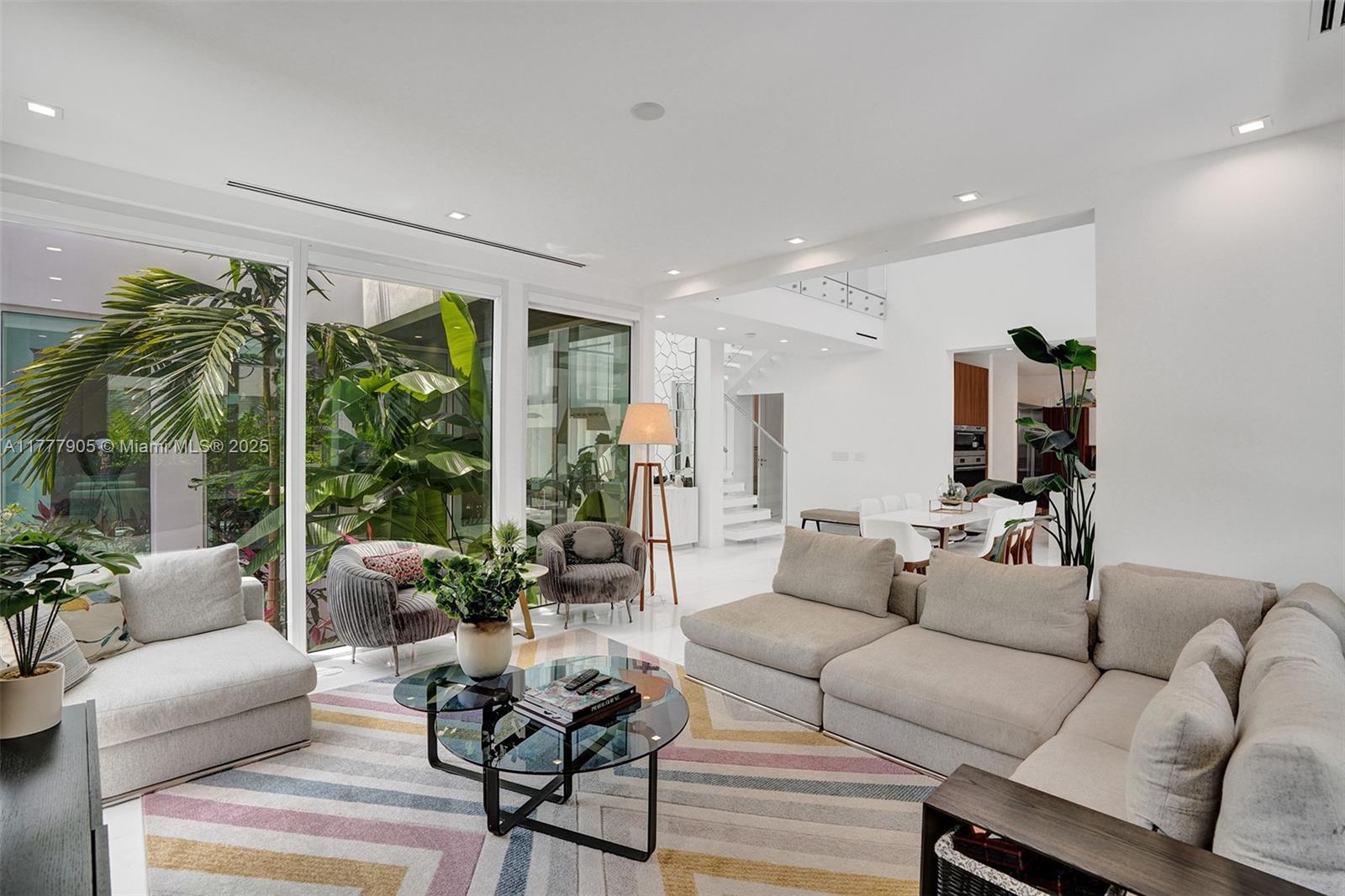 TROPICAL ISLE HOMES SUB 4 - Residential