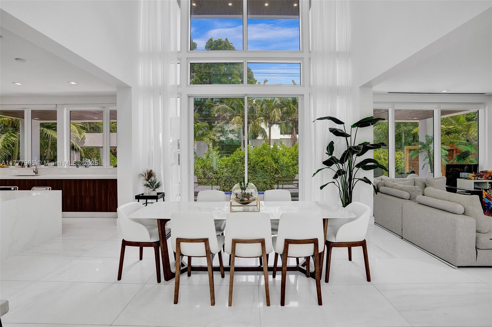 TROPICAL ISLE HOMES SUB 4 - Residential