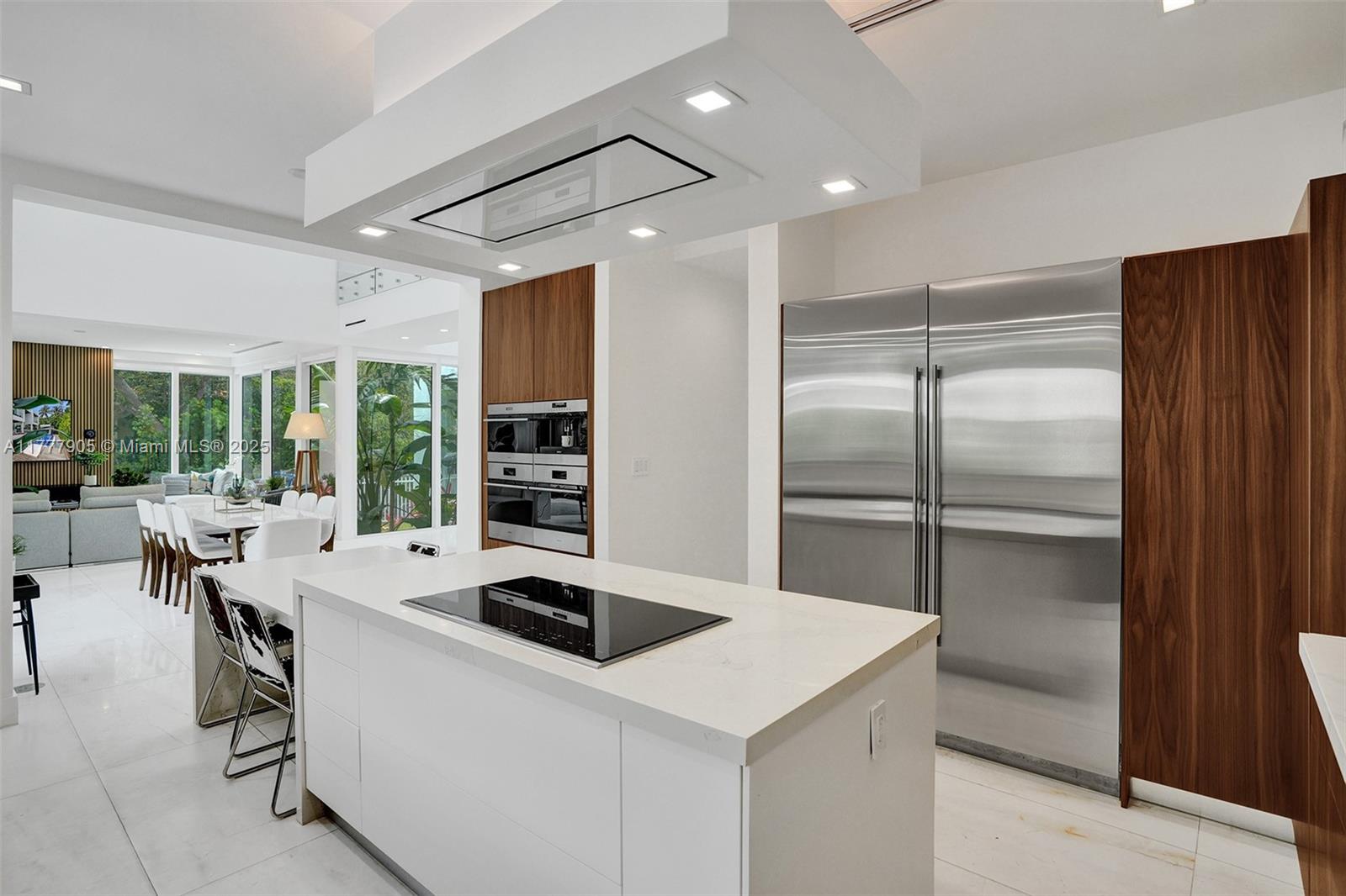 TROPICAL ISLE HOMES SUB 4 - Residential