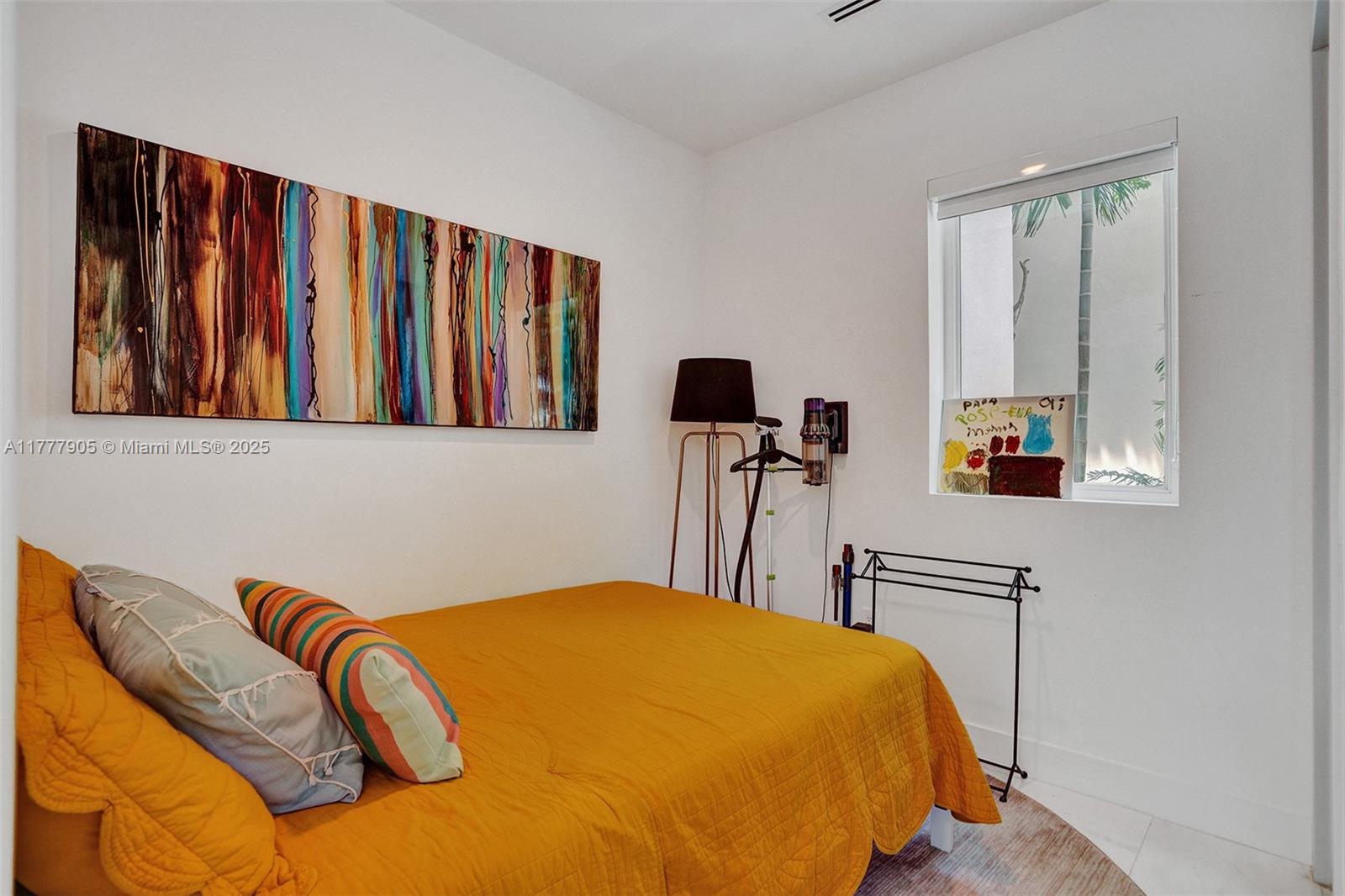 TROPICAL ISLE HOMES SUB 4 - Residential
