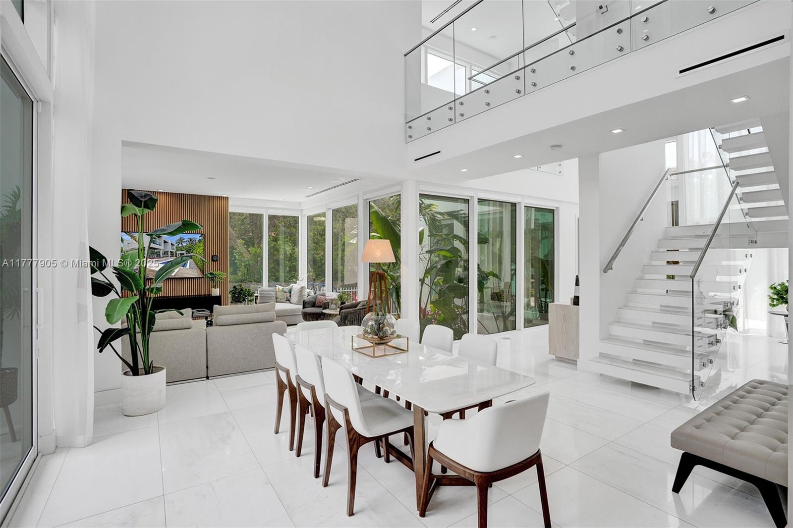 TROPICAL ISLE HOMES SUB 4 - Residential