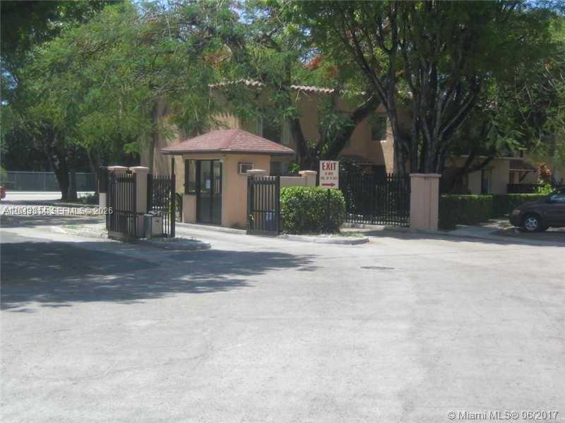 SPANISH TRACE CONDO - Residential Lease