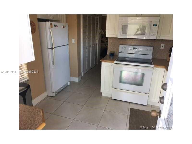 SPANISH TRACE CONDO - Residential Lease