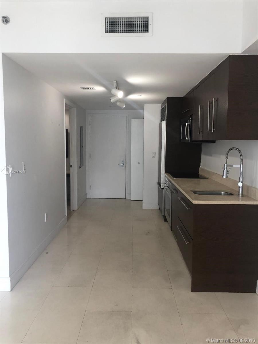 ICONBRICKELL CONDO NO 1 - Residential