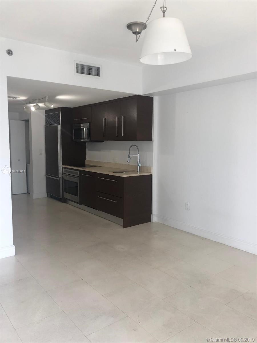 ICONBRICKELL CONDO NO 1 - Residential