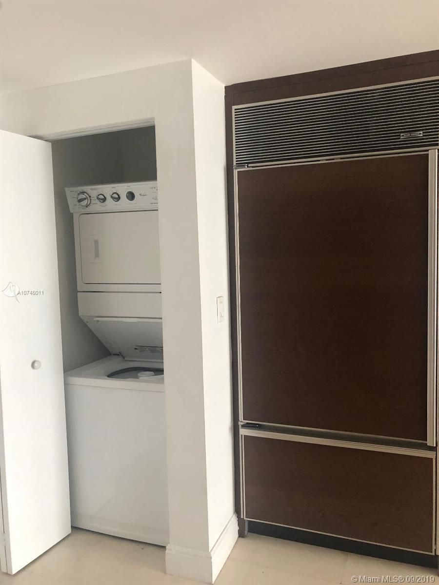 ICONBRICKELL CONDO NO 1 - Residential