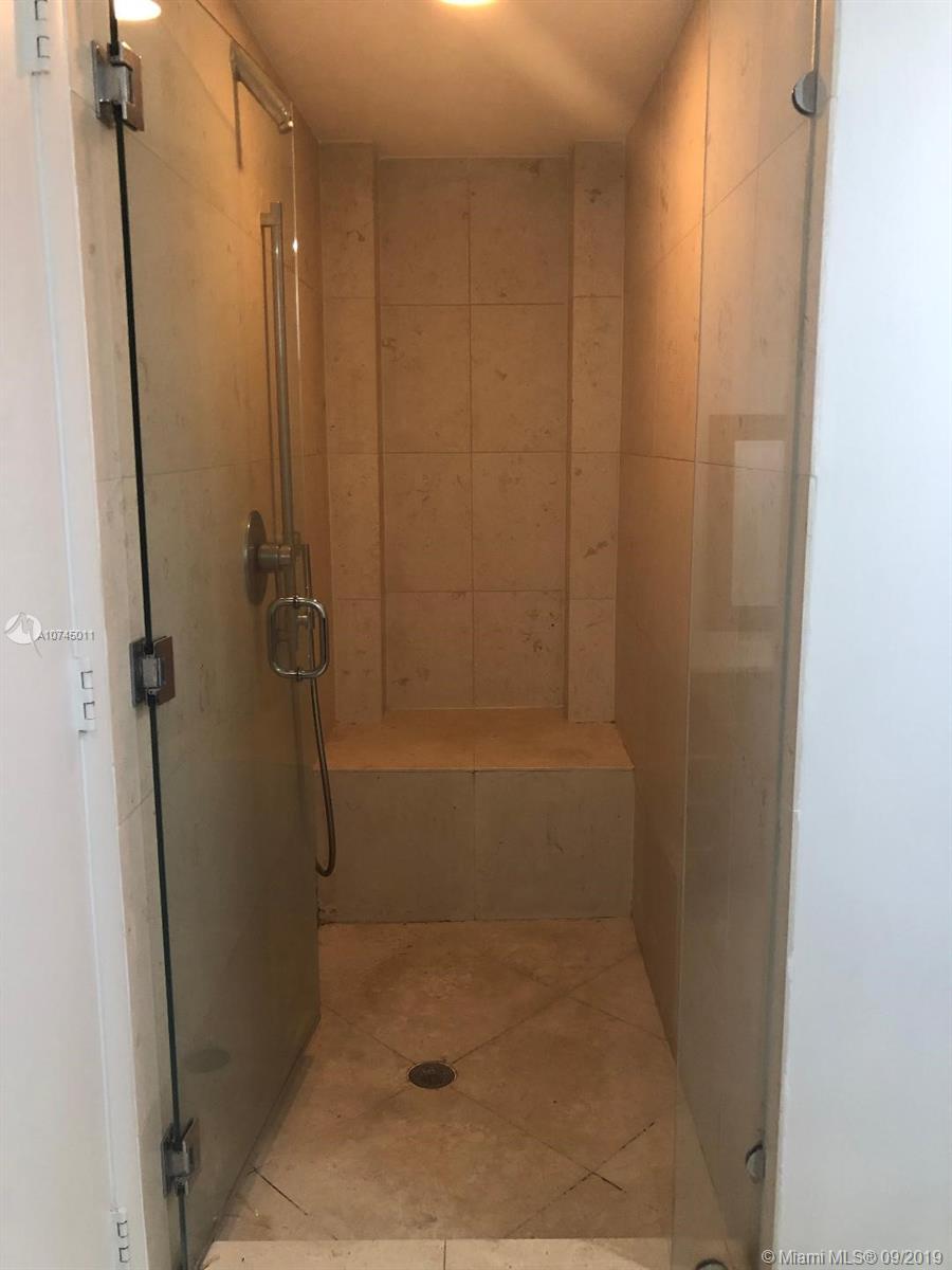 ICONBRICKELL CONDO NO 1 - Residential