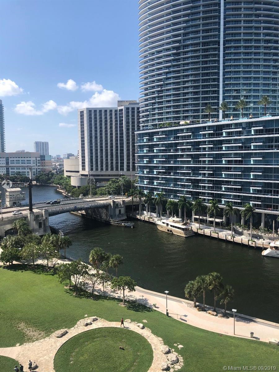 ICONBRICKELL CONDO NO 1 - Residential