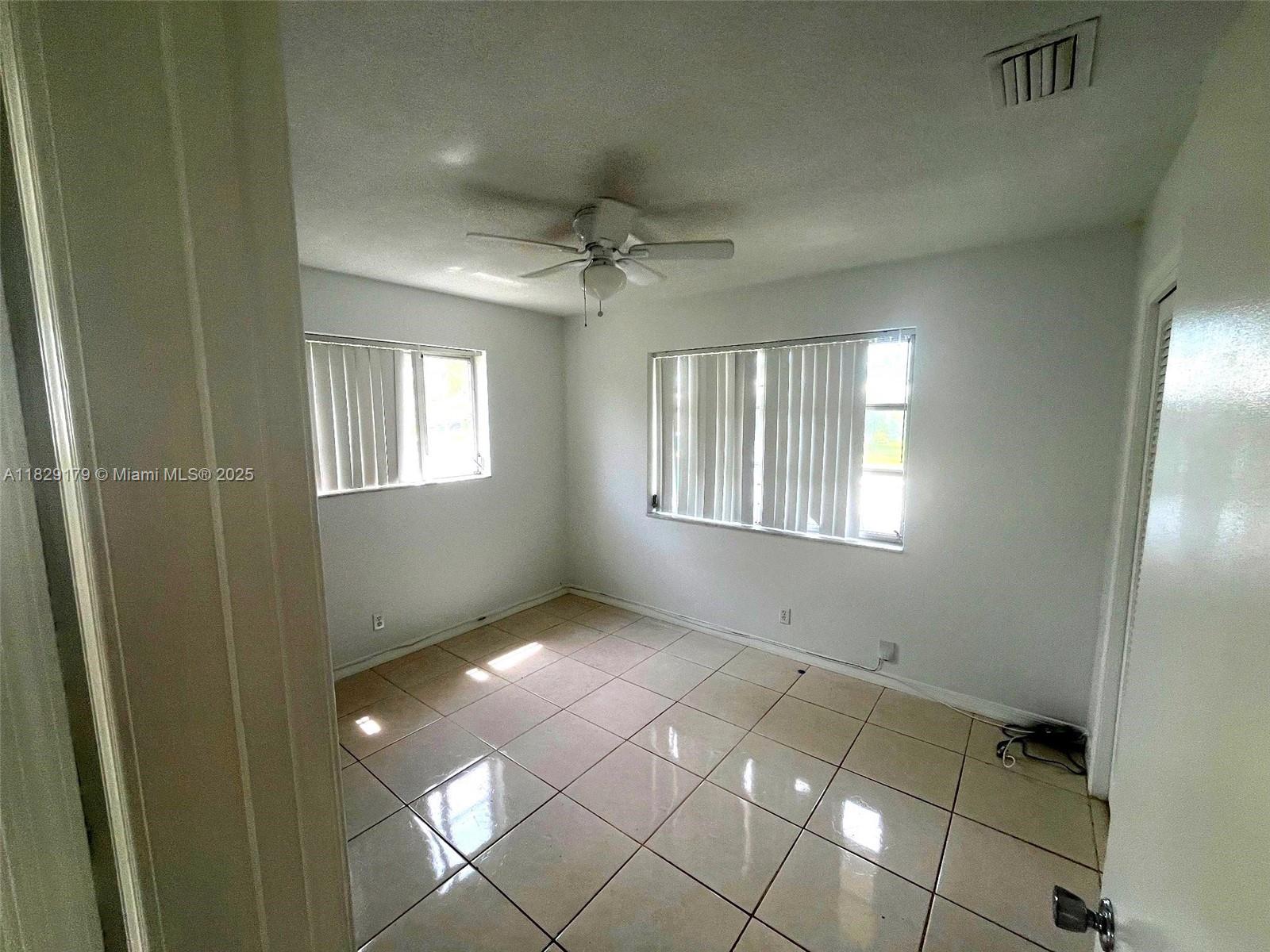 TAMARAC LAKES NORTH 3RD S - Residential