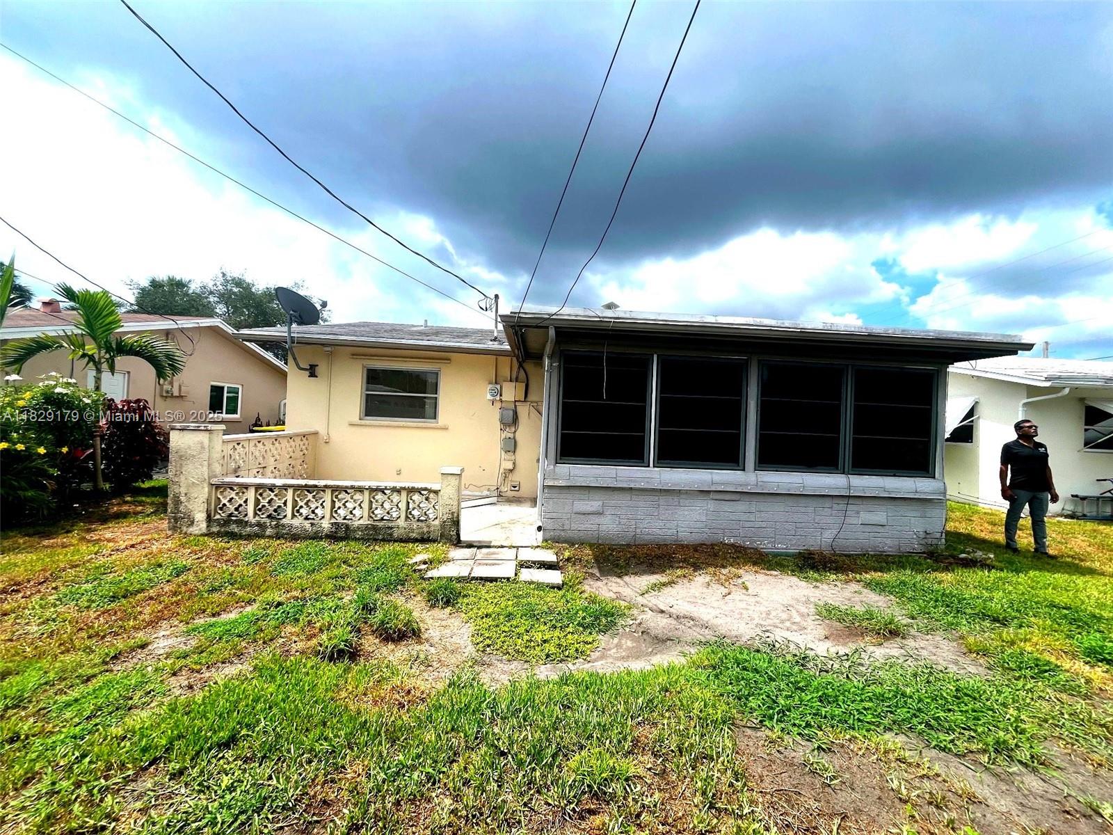 TAMARAC LAKES NORTH 3RD S - Residential