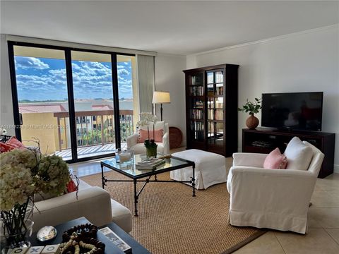 Photo of 600 Biltmore Way #718, Coral Gables, FL 33134 (MLS # A11888238)