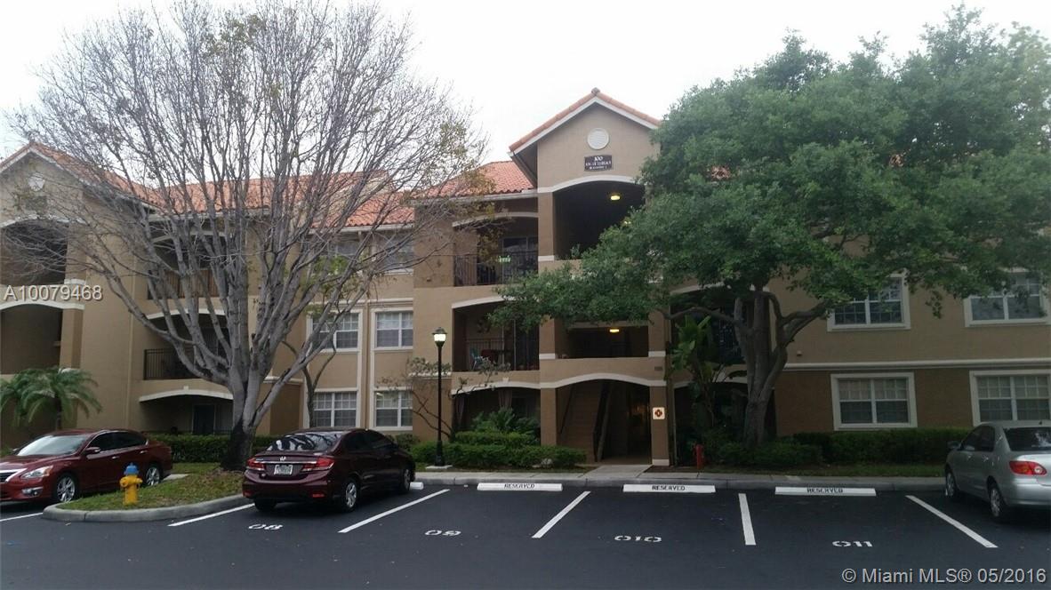 VACANT * Enjoy a resort living style in the heart of Pembroke pine * Amazing amenities which include a gorgeous Club House with hotel style pool and great private Gym, Playground, indoor Racquetball, BBQ area and much more * Just across from the Pembroke Mall and all the shopping, entertainment and great restaurants * Beautiful property waiting to be your home​​‌​​​​‌​‌​​​‌‌​​​‌‌‌​​‌​​‌‌​​​​ *