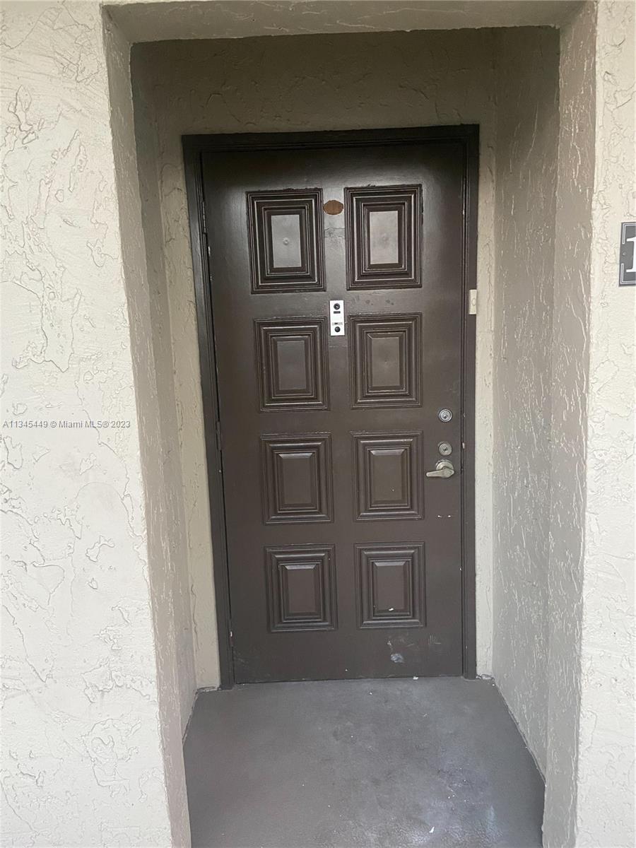 GREENS OF INVERRARY PH 1 - Residential