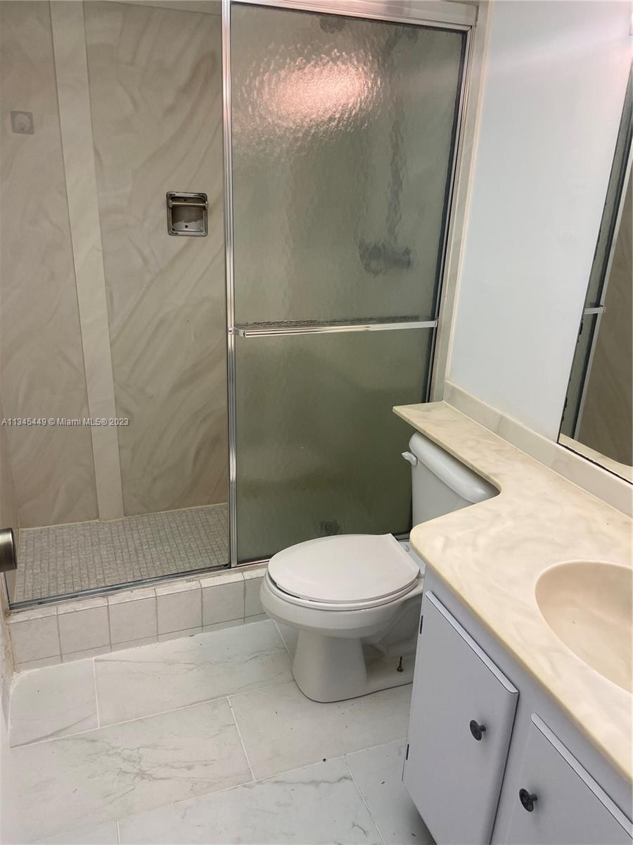 GREENS OF INVERRARY PH 1 - Residential