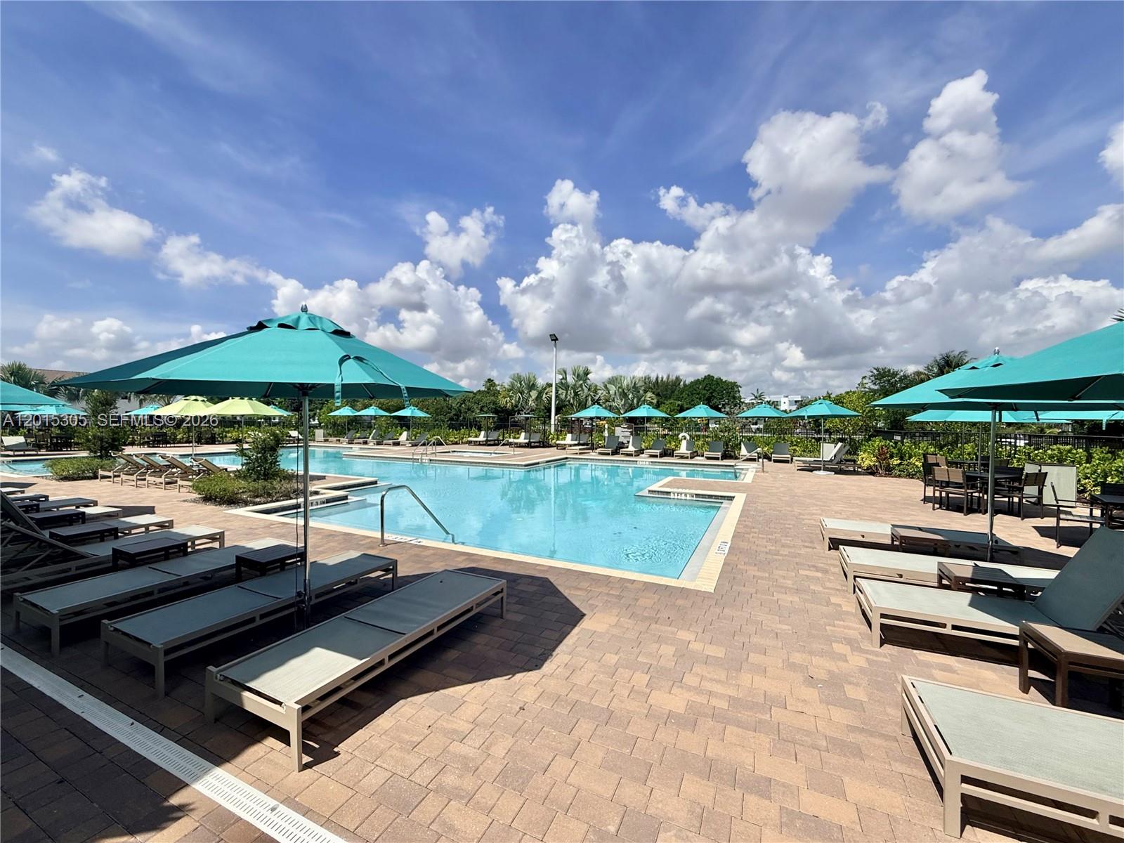 GOLF PARK SEC 1 - Residential