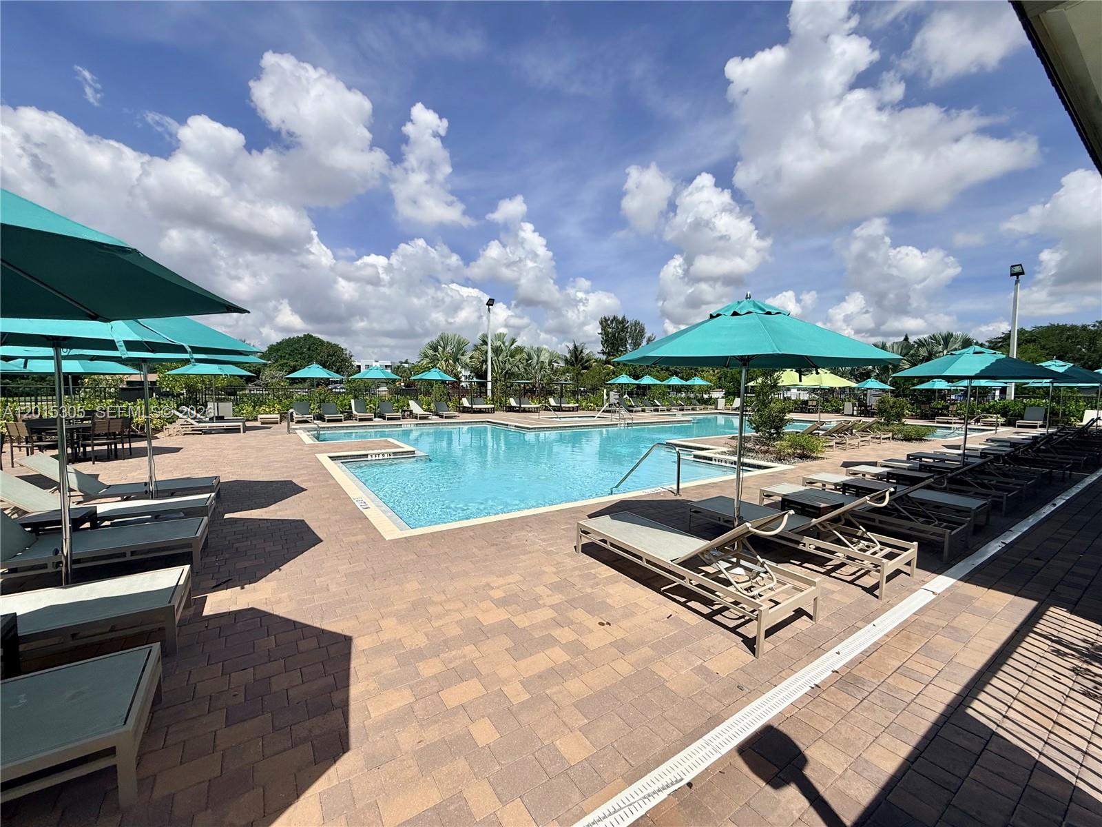 GOLF PARK SEC 1 - Residential