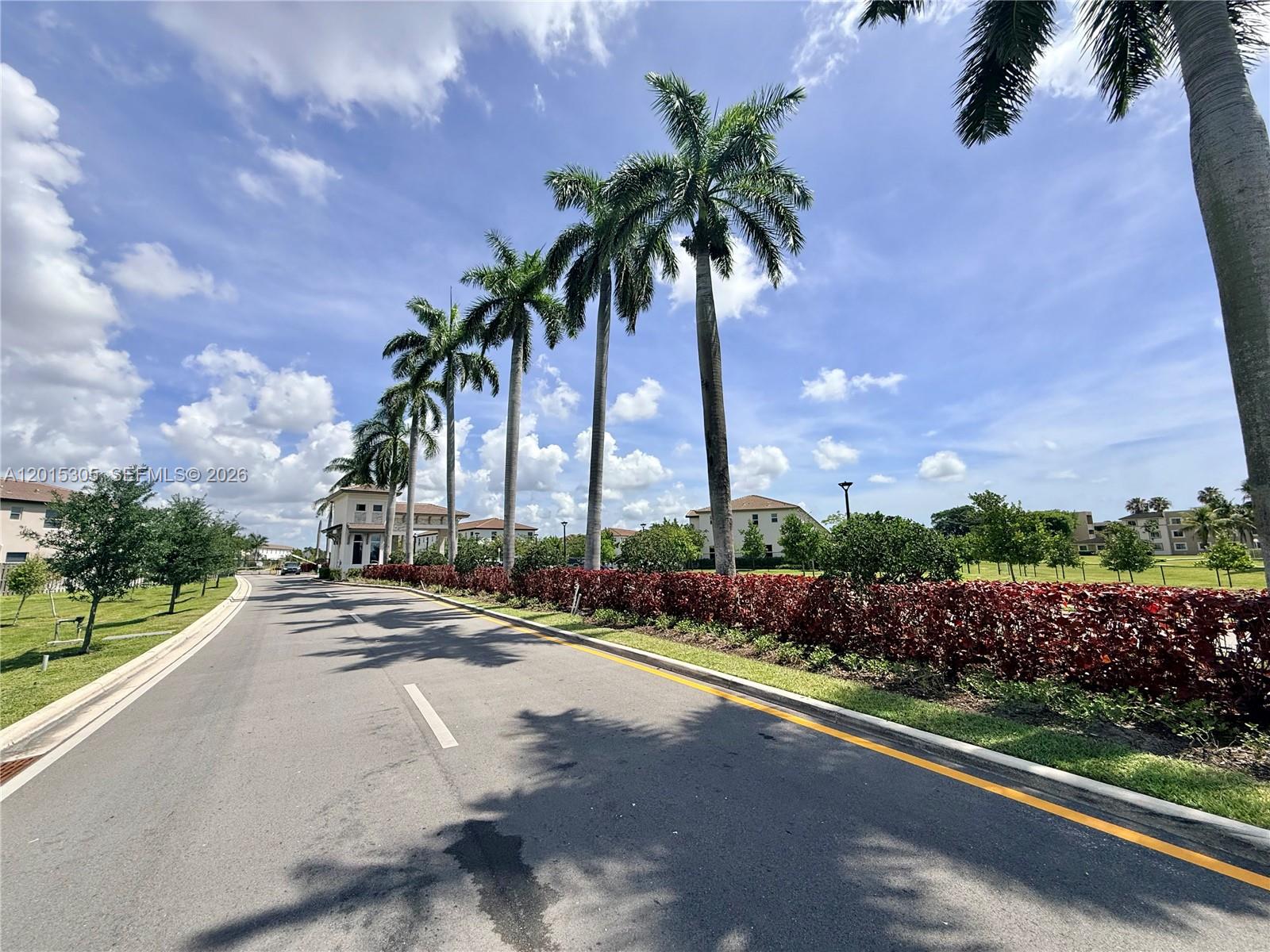 GOLF PARK SEC 1 - Residential