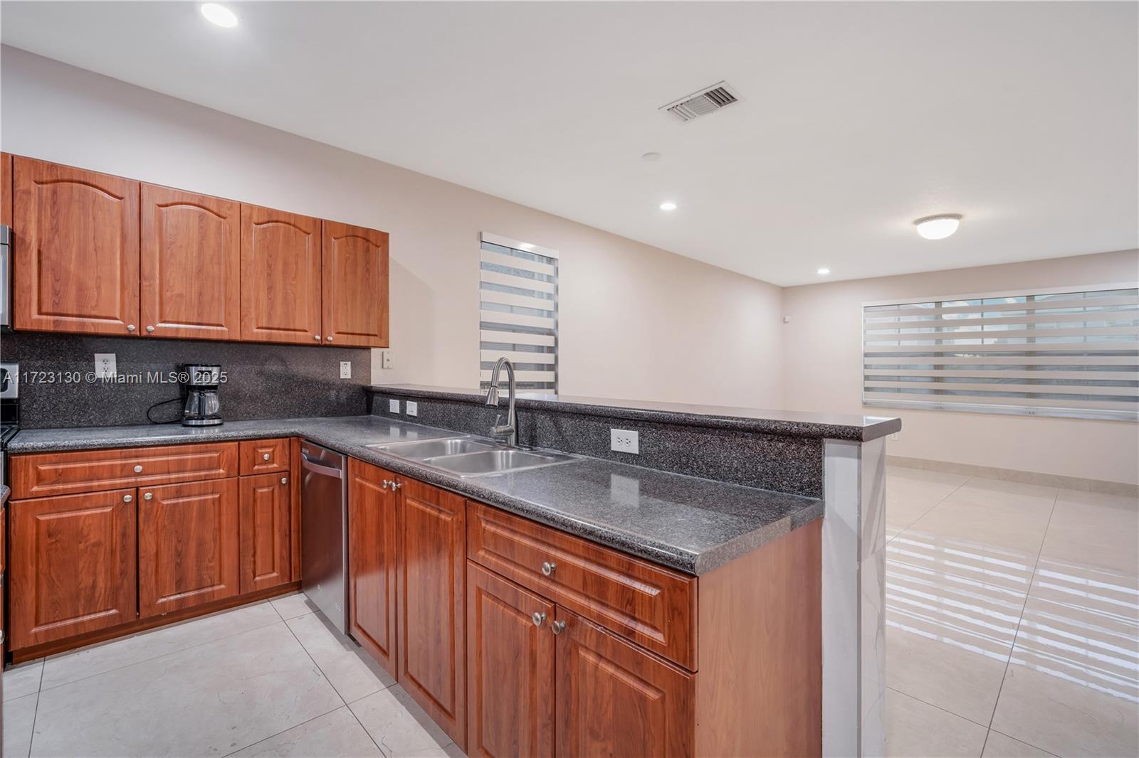 GRAND LAKES PHASE III - Residential