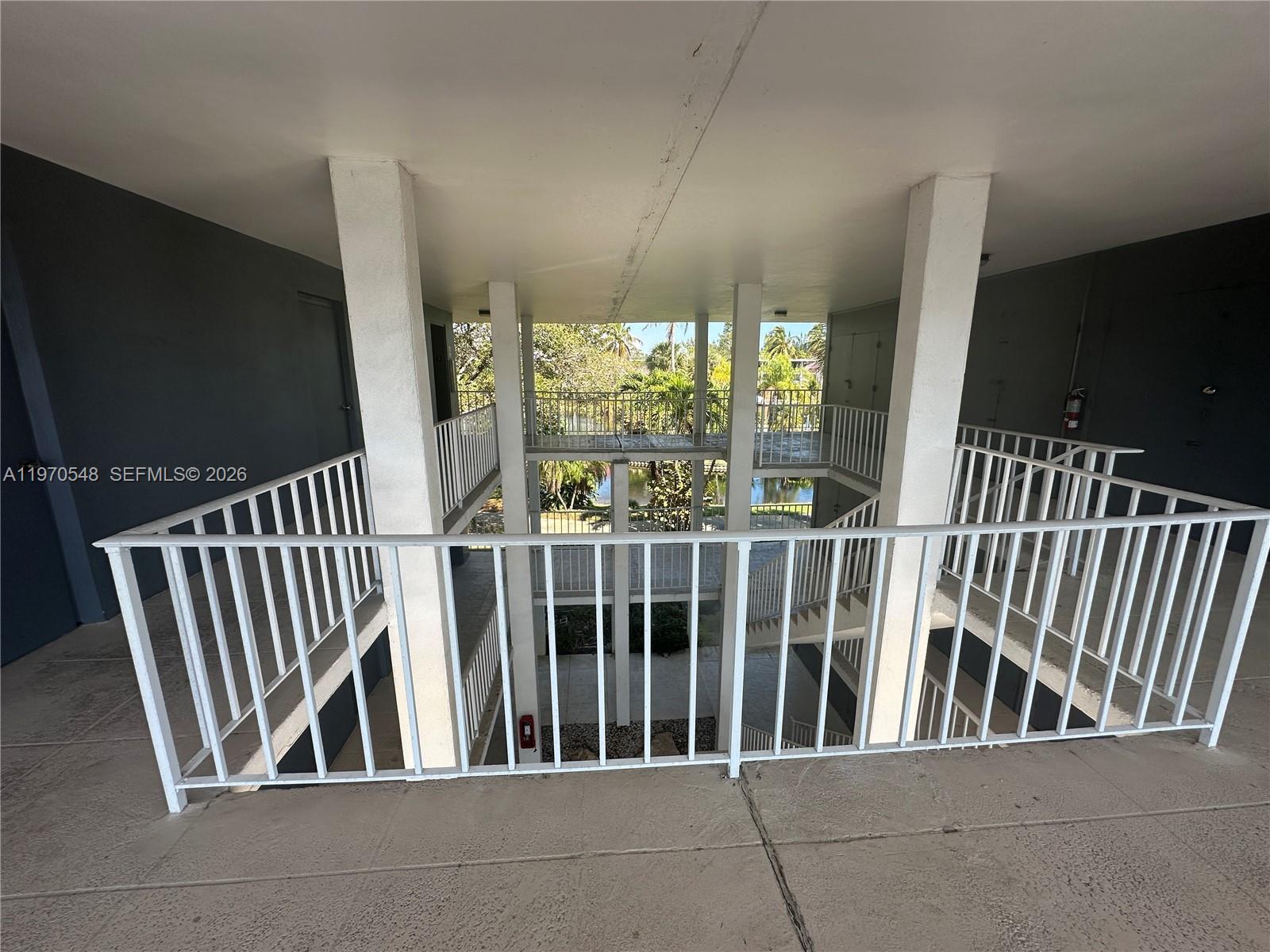 DEERFIELD LAKE CONDOMINIU - Residential