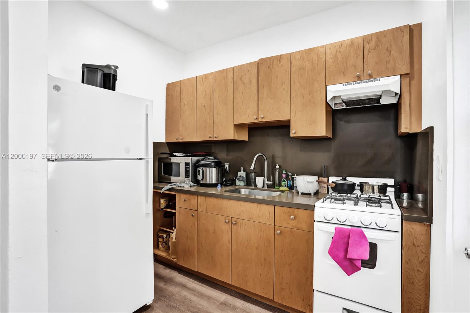 ALTOS DEL MAR NO 3 - Residential Income