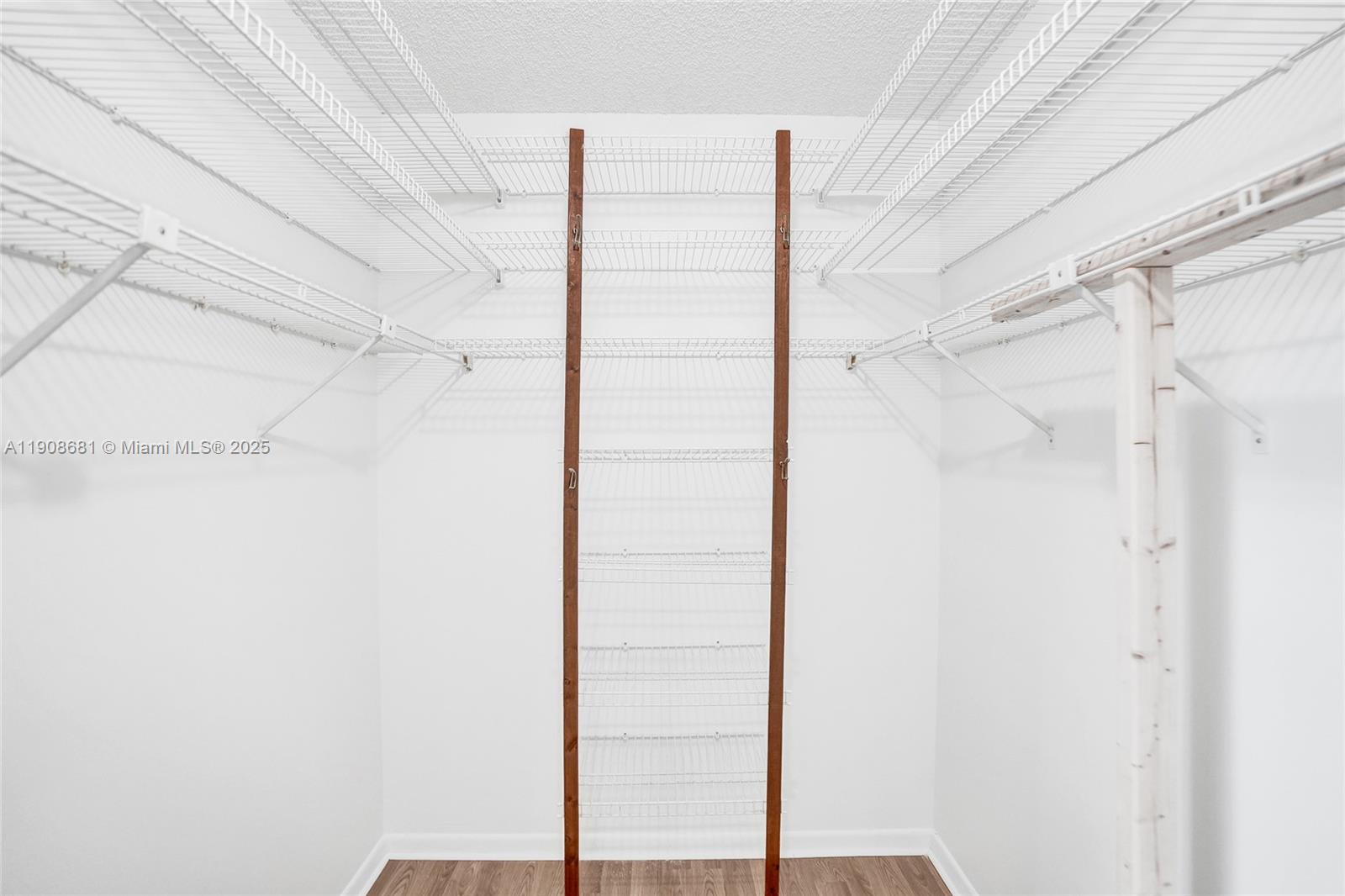 CYPRESS BEND CONDOMINIUM - Residential