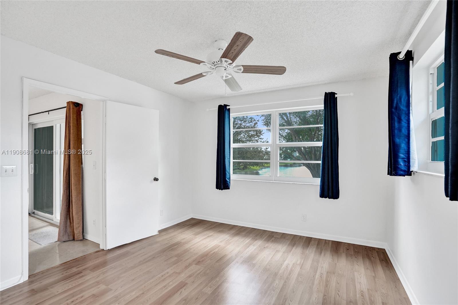 CYPRESS BEND CONDOMINIUM - Residential