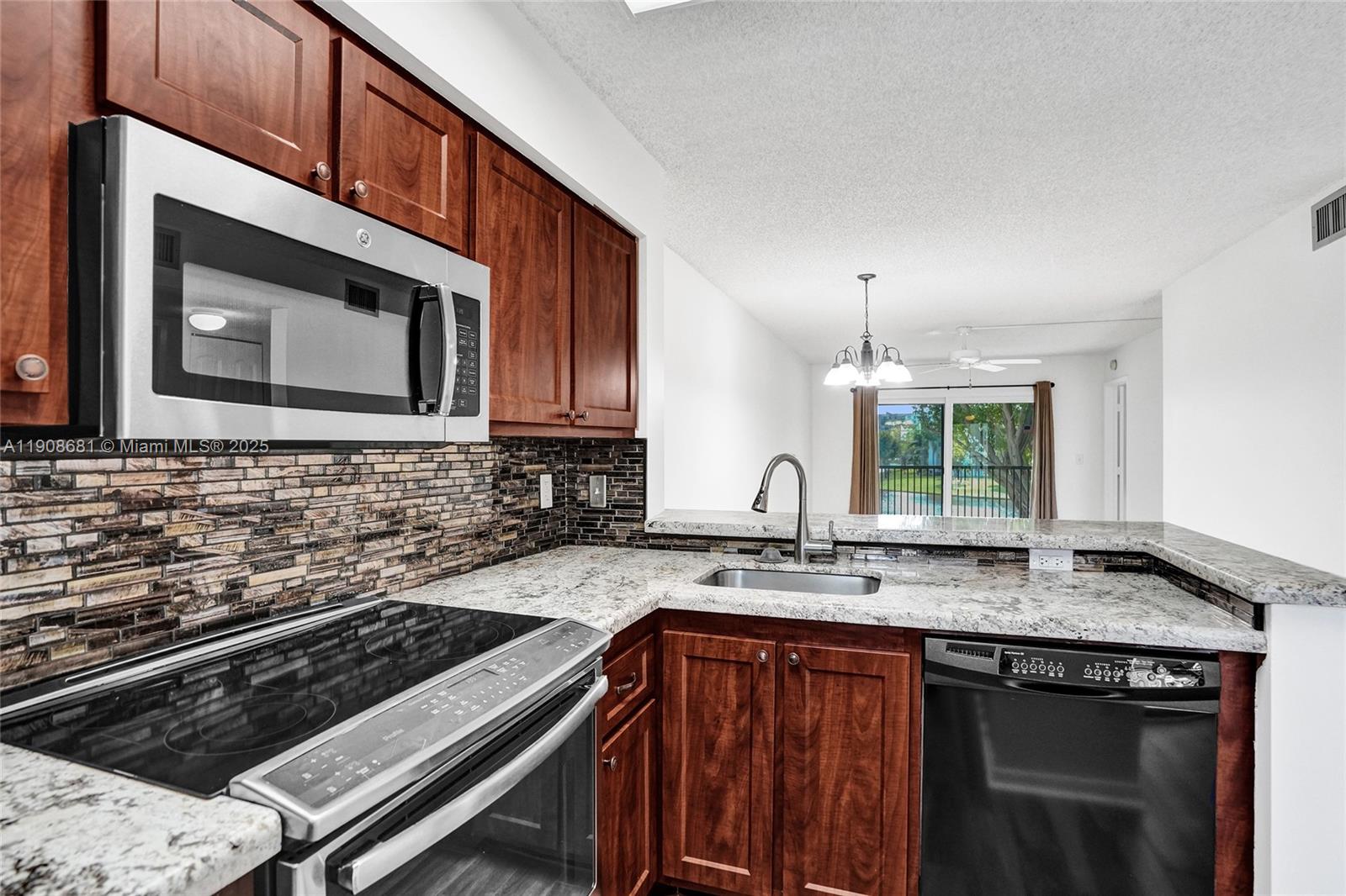 CYPRESS BEND CONDOMINIUM - Residential