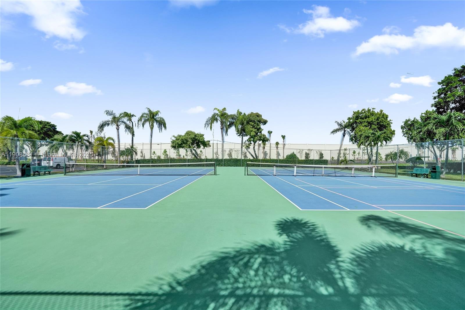 CYPRESS BEND CONDOMINIUM - Residential