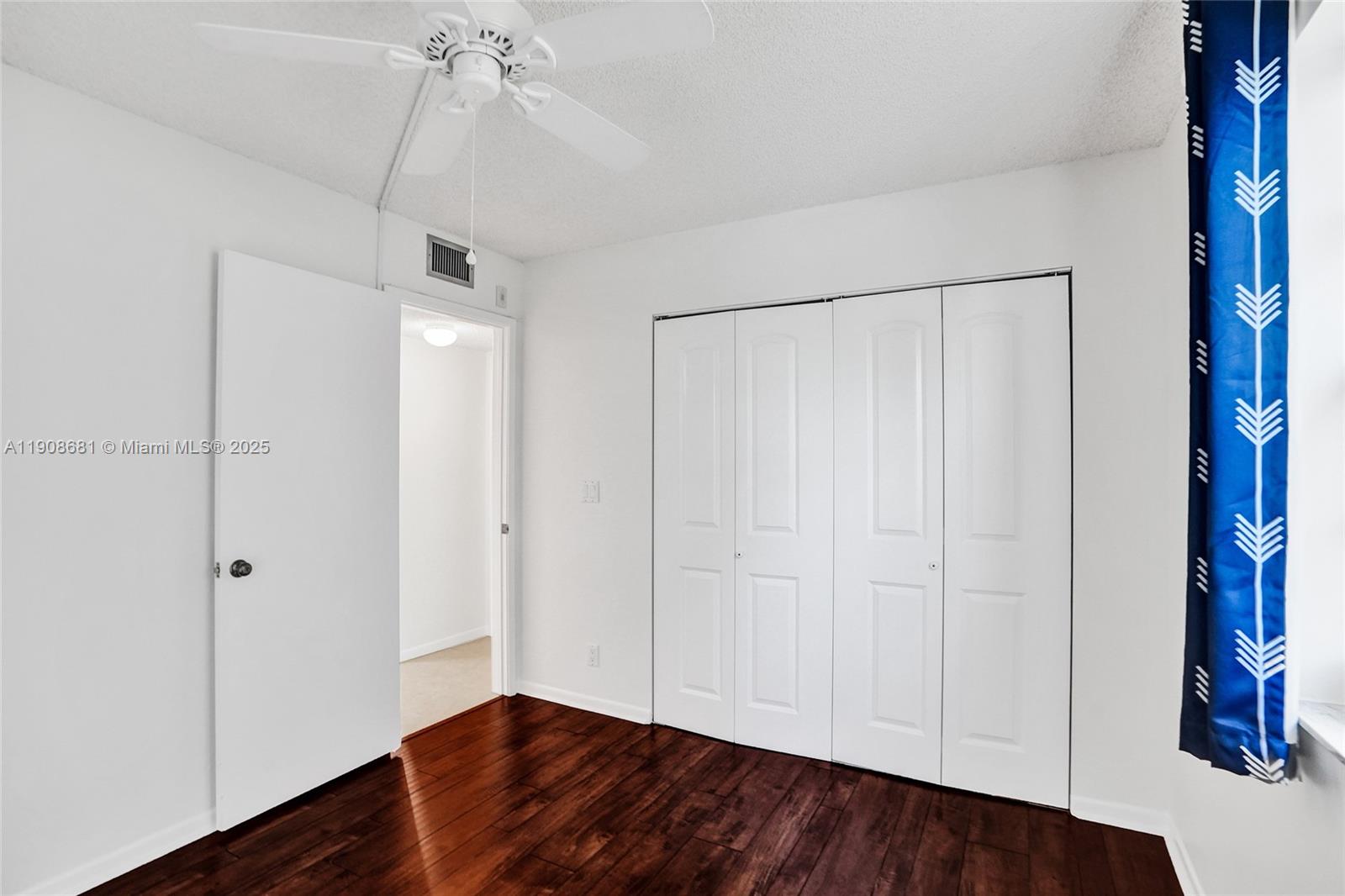 CYPRESS BEND CONDOMINIUM - Residential