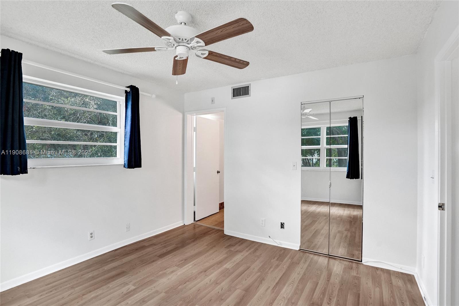 CYPRESS BEND CONDOMINIUM - Residential