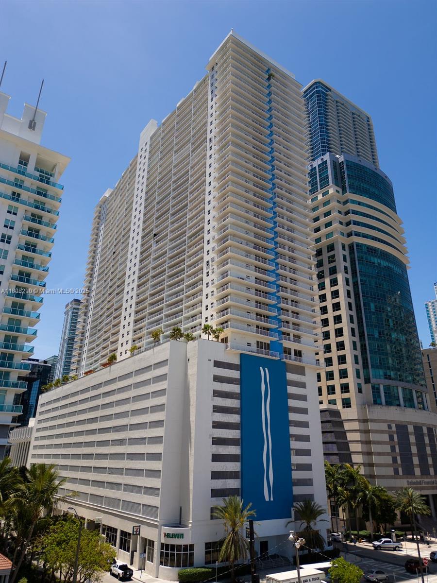 1200 Brickell Bay Dr 2806, Miami, Broward County, Florida - 1 Bedrooms  
1 Bathrooms - 