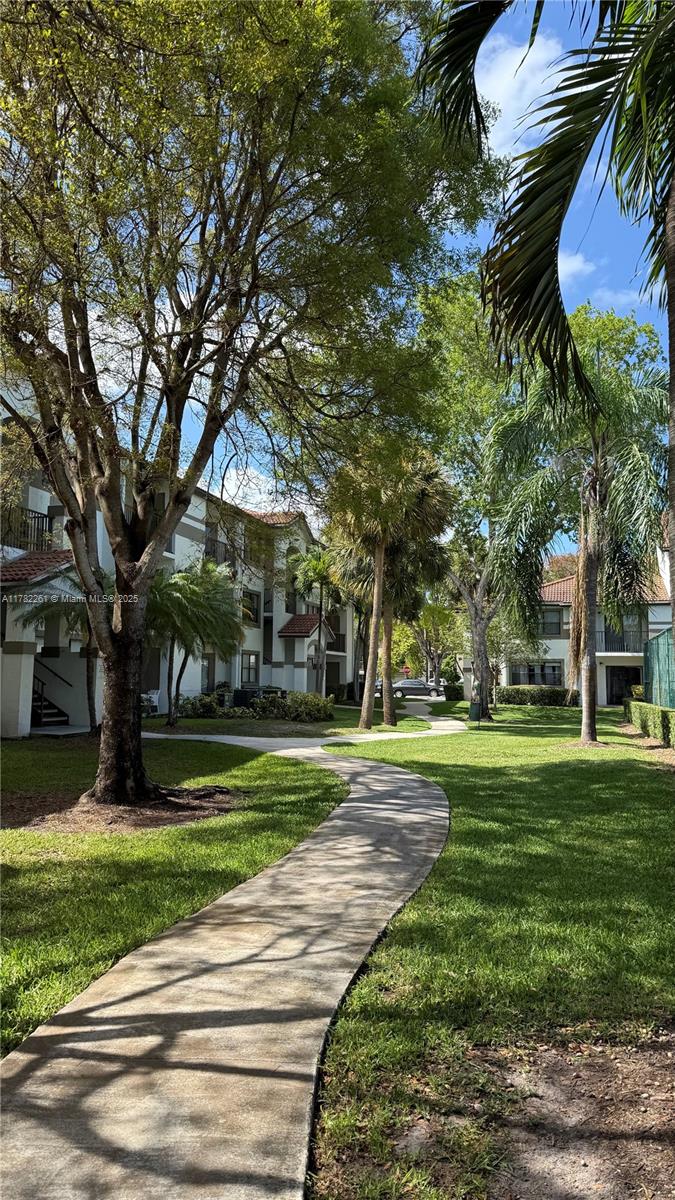 Rental Property at 640 S Park Rd 28-4, Hollywood, Broward County, Florida - Bedrooms: 3 
Bathrooms: 2  - $2,650 MO.