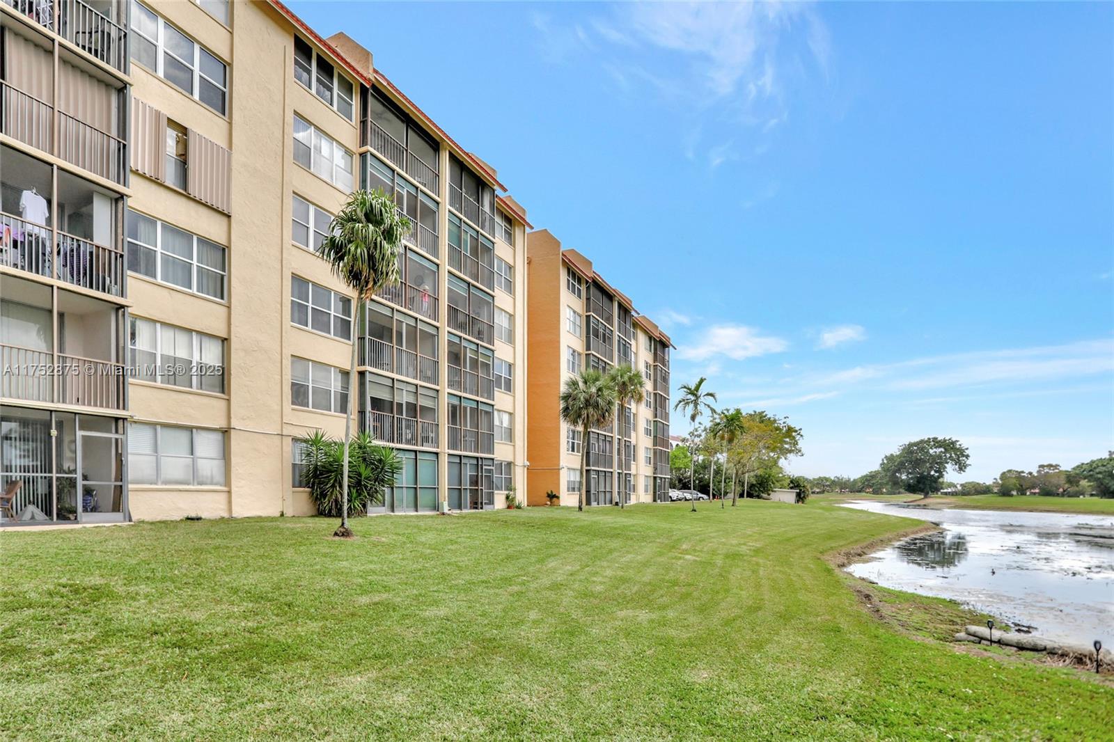 CONDOMINIUM 8 OF ENVIRON - Residential Lease