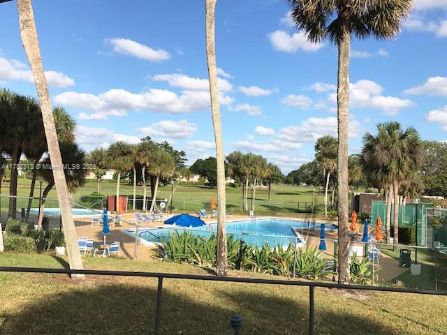 CONDOMINIUM 8 OF ENVIRON - Residential Lease