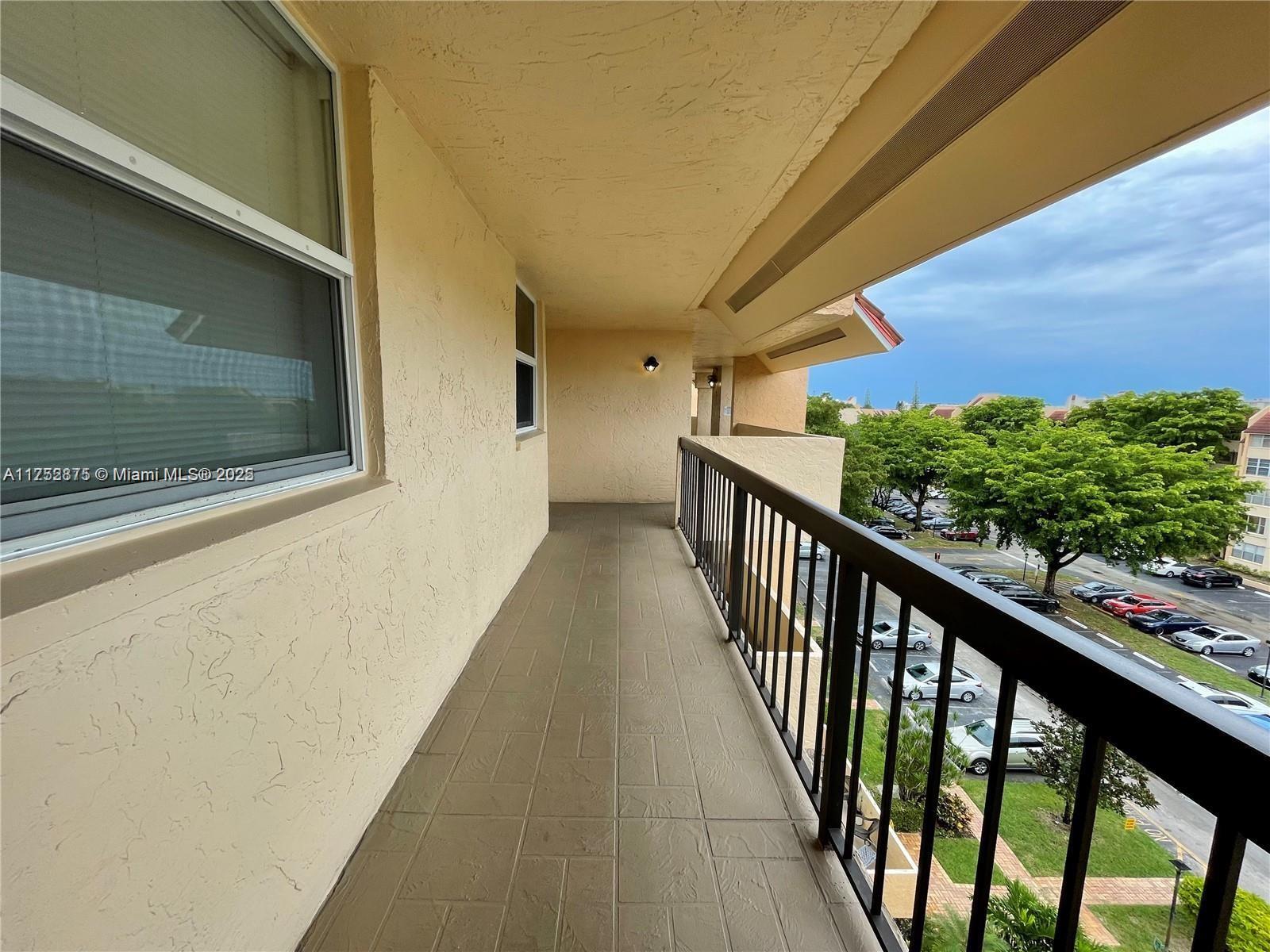 CONDOMINIUM 8 OF ENVIRON - Residential Lease