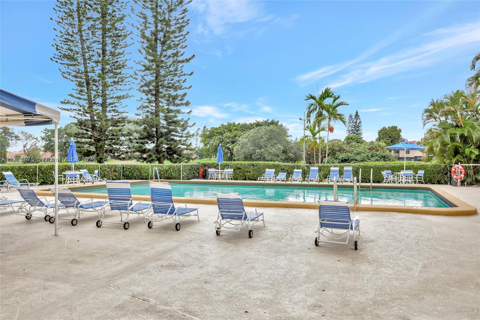 CONDOMINIUM 8 OF ENVIRON - Residential Lease