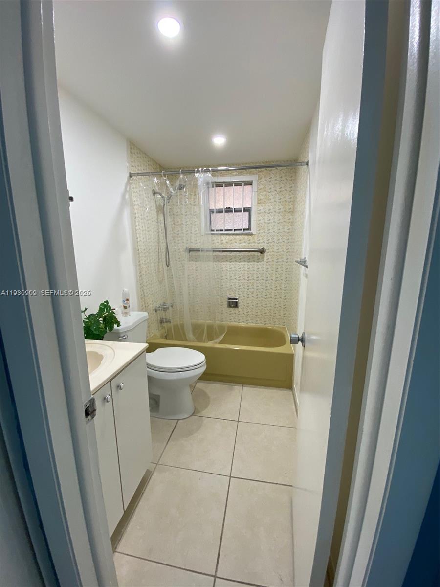 MADRID TERRACE CONDO - Residential Lease