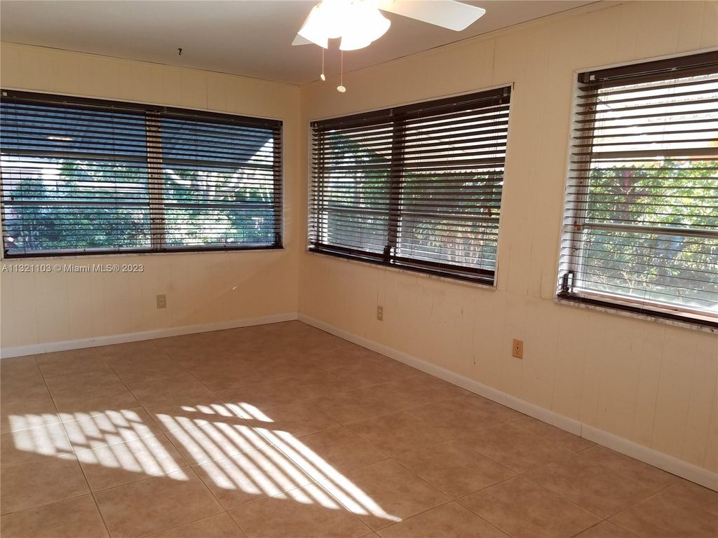 Photo of 332 Leigh Rd, Tequesta, FL 33469 (MLS # A11321103)