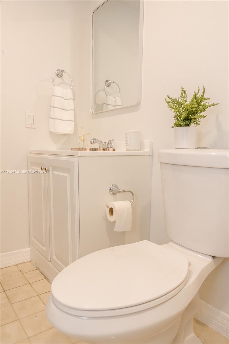 WESTLAND MANOR CONDO - Residential