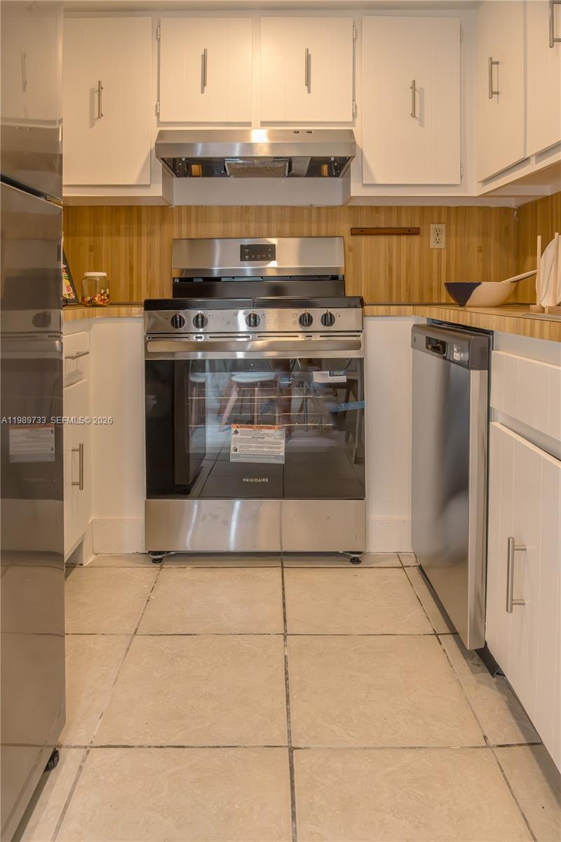 WESTLAND MANOR CONDO - Residential