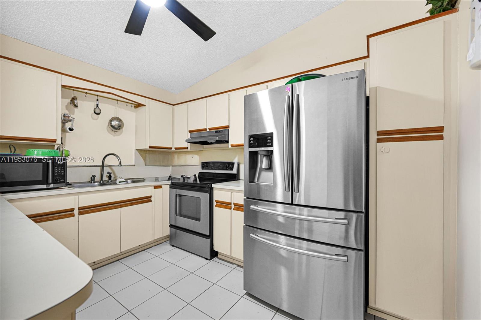 WEST MILLER HEIGHTS SEC 1 - Residential