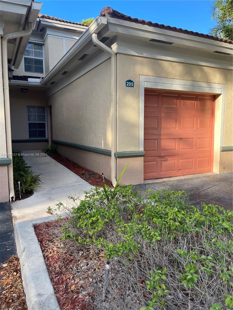 AVENTINE AT MIRAMAR CONDO - Residential Lease