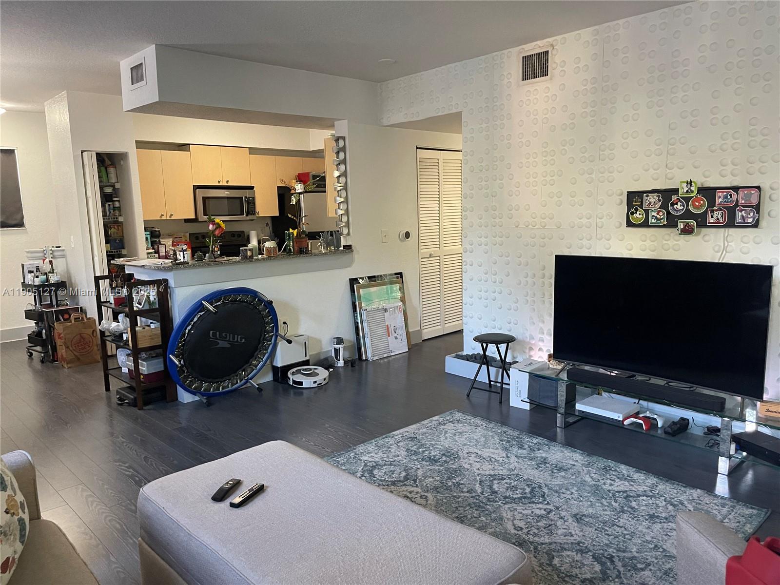 AVENTINE AT MIRAMAR CONDO - Residential Lease