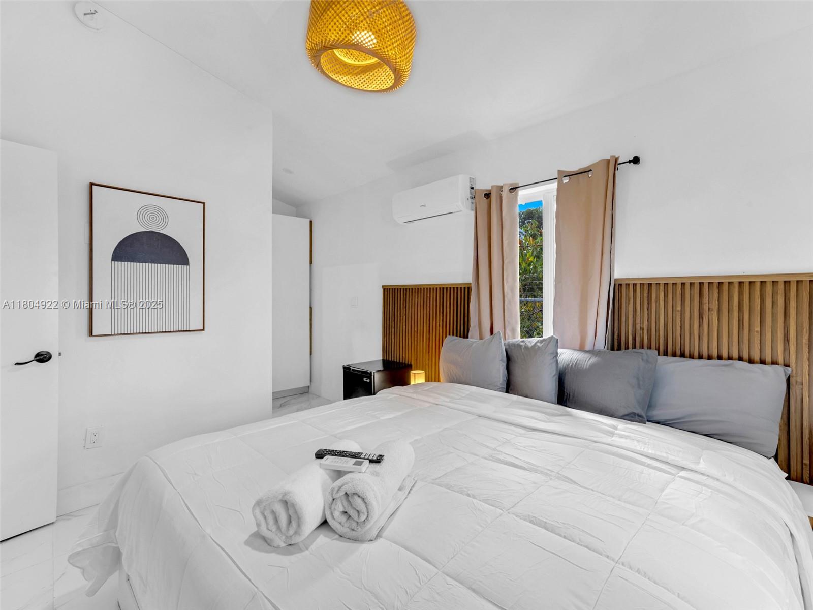 LINCOLN PARK REPLAT - Residential Lease