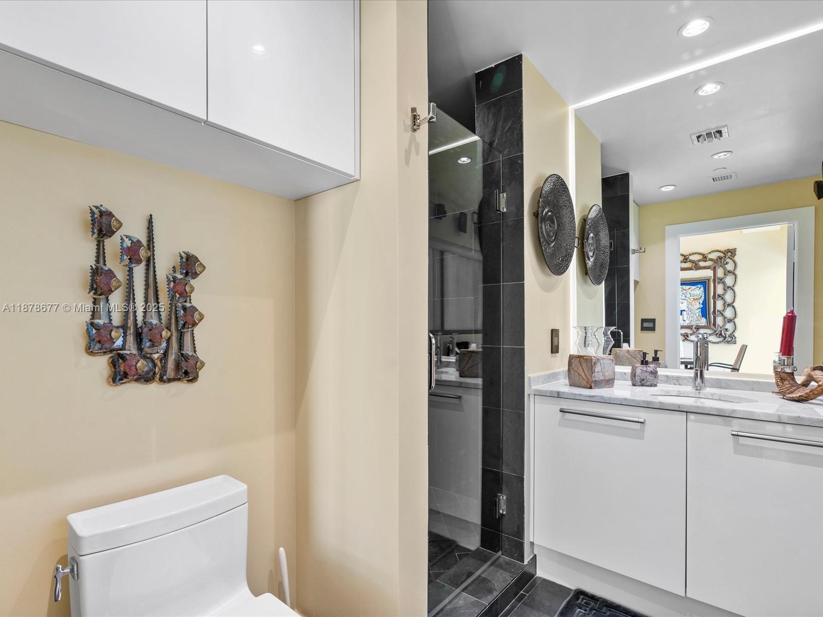 900 BISCAYNE BAY CONDO - Residential