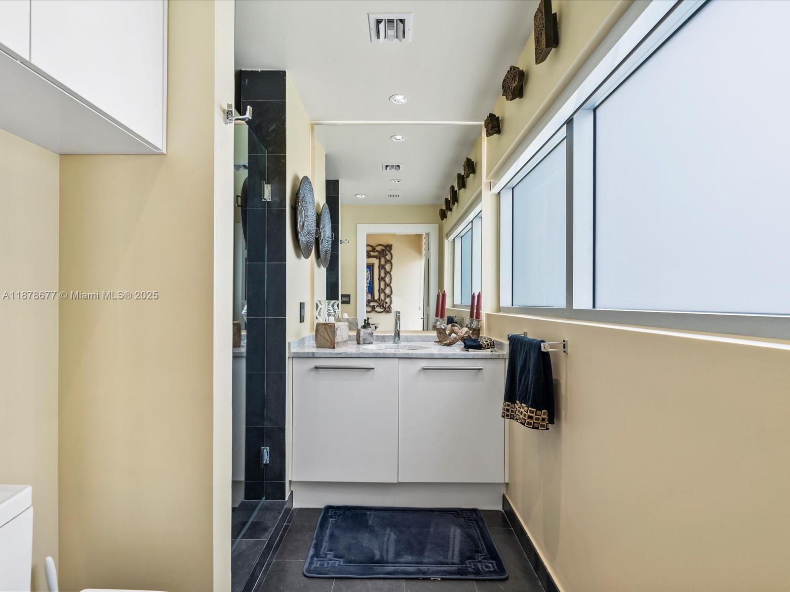 900 BISCAYNE BAY CONDO - Residential