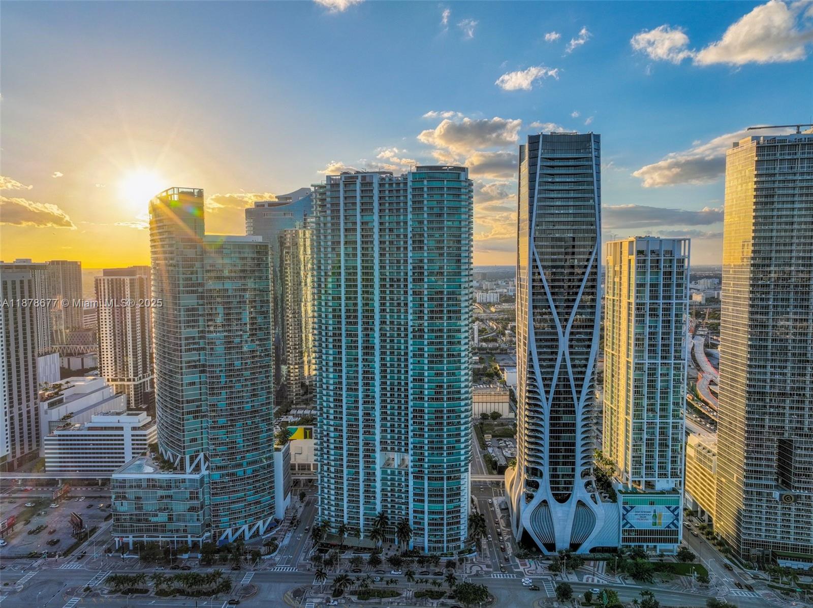 900 BISCAYNE BAY CONDO - Residential