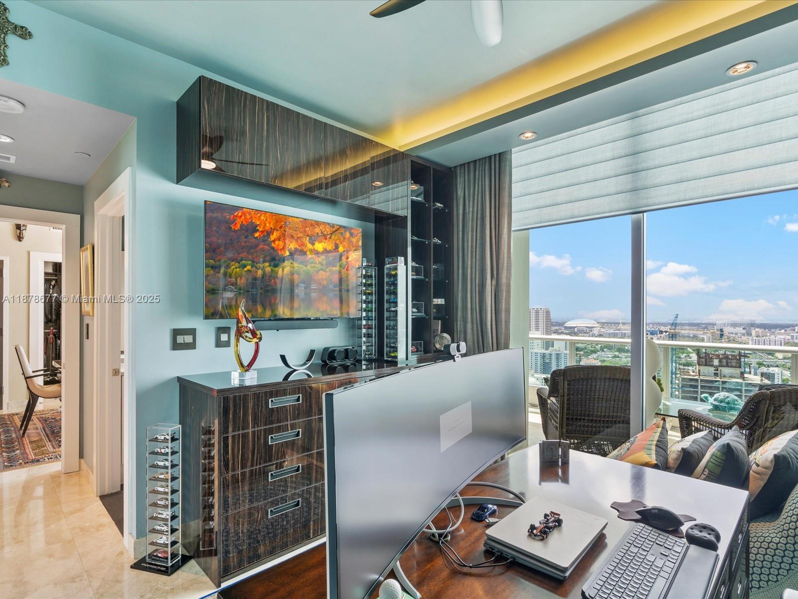 900 BISCAYNE BAY CONDO - Residential